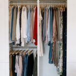 Kebiasaan Kecil yang Membuat Lemari Terlihat Lebih Rapi